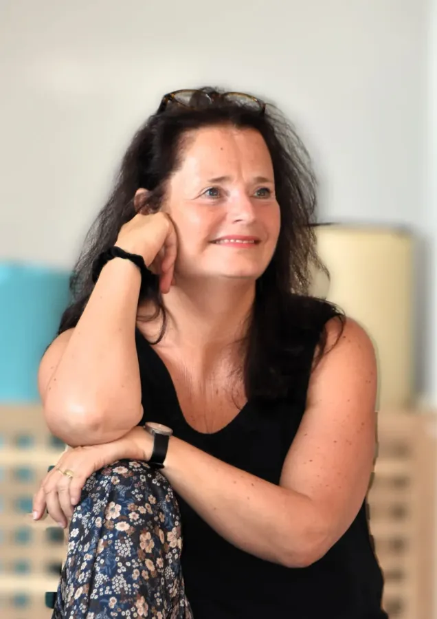 Paula, vol aandacht